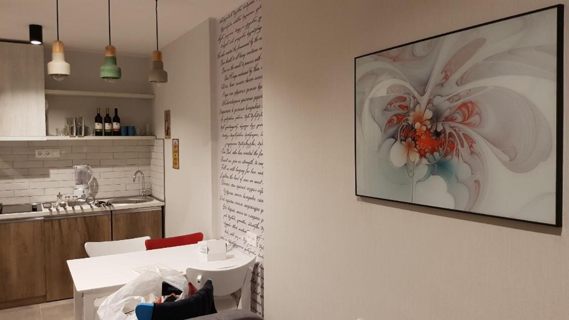 Your Home In Tbilisi: Cosy Stay In The Old City エクステリア 写真