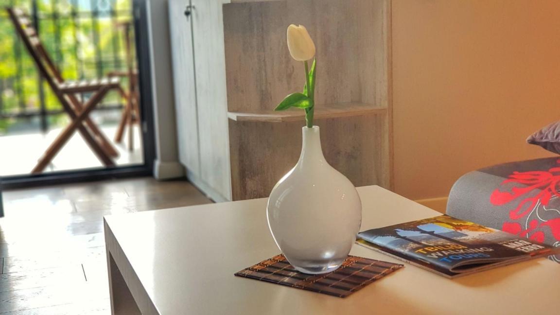Your Home In Tbilisi: Cosy Stay In The Old City エクステリア 写真