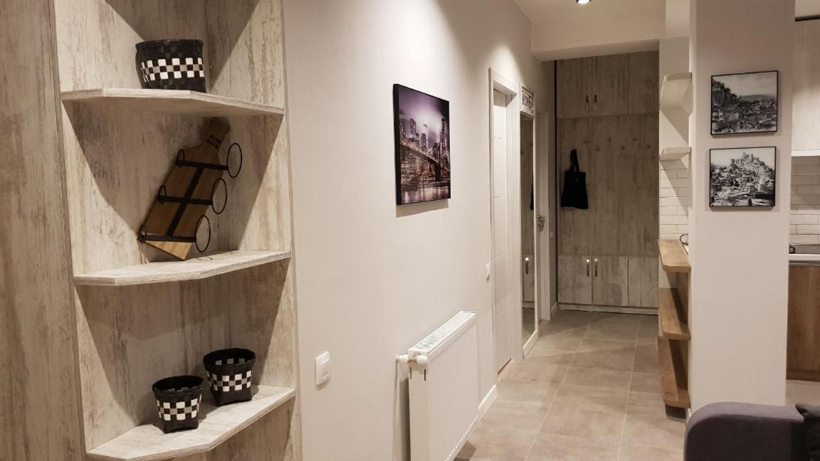 Your Home In Tbilisi: Cosy Stay In The Old City エクステリア 写真
